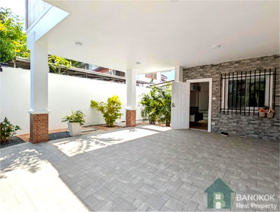 Houses for rent National Institute of Development Administration (NIDA) : Sammakorn Village | Newly Renovated 3 Bed House with Garden