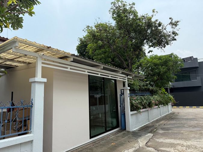 4-bed house for sale, 363 sqm, 90 sq wah, Phaya Thai