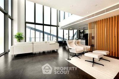 Condos for sale : 3-BR Condo at Hyde Sukhumvit 11 near BTS Nana (ID 3210090)