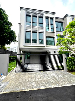 เช่าบ้านเดี่ยว สวนรถไฟ : HR3778ให้เช่าบ้านหรู 3 ชั้น โครงการ บ้านกลางเมือง คลาสเซ่ รัชโยธิน (ทำเลดี ใกล้ BTS พหลโยธิน 59 / SCB Park)