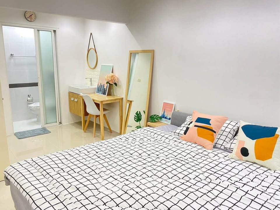 picture 2-BR Condo At A Space Asoke Hide Away Near MRT Phra Ram 9 (ID 3209592) - 3/8