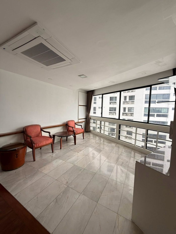 รูป LTH16072 - Luxury Condo for Sale Phrom Phong | President Park | 260 sq.m. | 3+1 Beds 4+1 Baths | BTS Phrom Phong | 25 MB | คอนโดหรูขาย พร้อมพงษ์ - รูปที่ 2/7