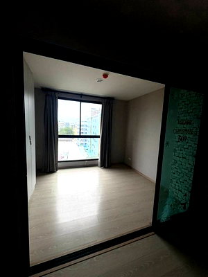 Condos for sale : CS551  FOR SALE   The Excel Hybrid ( BTS Bearing ) 064 665 4666