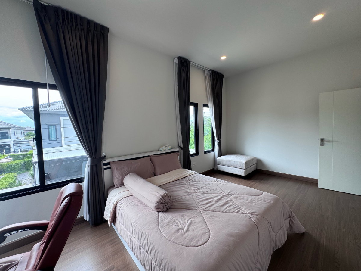 รูป ขายบ้านเดี่ยว แปลงมุม 4 ห้องนอน หมู่บ้านแกรนด์บริทาเนีย วงแหวน-รามอินทรา ใกล้ Fashion Island และใกล้ทางด่วน - รูปที่ 28/38
