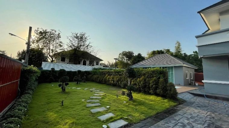 5-bed house for rent, 320 sqm, 400 sq wah, Baan Suan Neramit Watcharaphon - Permsin