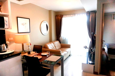 คอนโดให้เช่า : ให้เช่าคอนโด    Le Cote ทองหล่อ ซอย 8 __1 ห้องนอน__ 33 ตร.ม.
