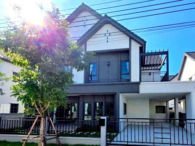 Houses for rent Mega Bangna : For Rent | Centro Bangna | A Spacious Home at a Great Price !💥PA044