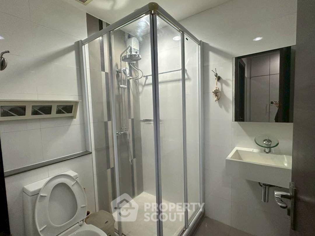 รูป คอนโด 2-ห้องนอน ที่ ริธึ่ม รัชดา ใกล้ MRT รัชดาภิเษก (ID 3207384) - รูปที่ 8/9