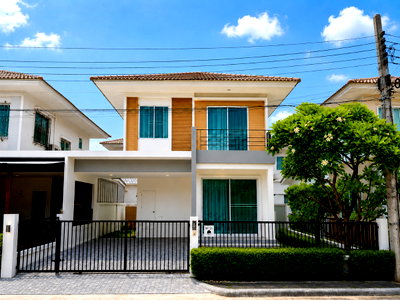 ขายบ้านแฝด : บ้านใกล้ Mega Bangna ทำเลดี ราคาดีงาม เพียง 4.29 ล้าน พร้อมอยู่