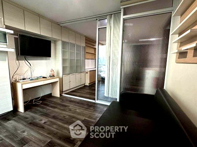 คอนโดให้เช่า : คอนโด 2-ห้องนอน ที่ ริธึ่ม รัชดา ใกล้ MRT รัชดาภิเษก (ID 3207384)