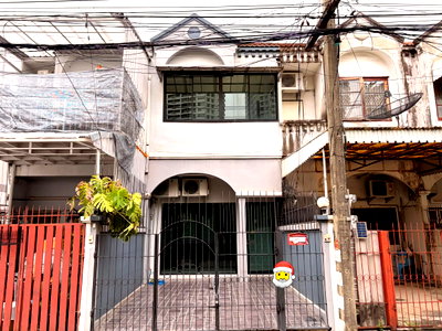 เช่าทาวน์โฮม วิทยาลัยเสนาธิการทหาร : 🏡 ให้เช่า Townhouse 2 ชั้น รีโนเวทใหม่ ซอยพหลโยธิน 23 จตุจักร 2 ห้องนอน 2 ห้องน้ำ บ้านเปล่า ทำเลใจกลางจตุจักร