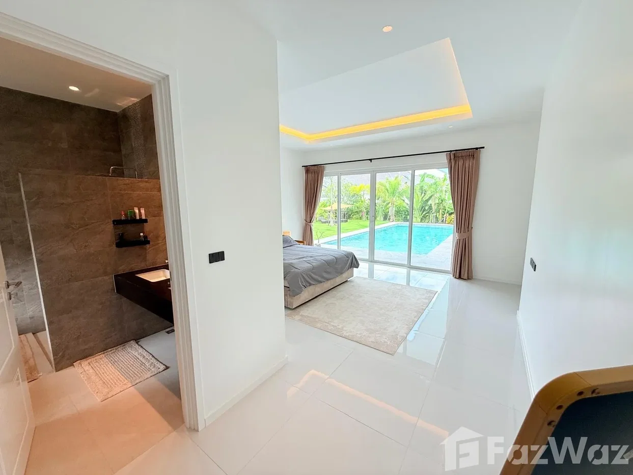 picture Beautiful One-Year-Old Villa at Clouds 3, Hua Hin 6689116 - 36/47