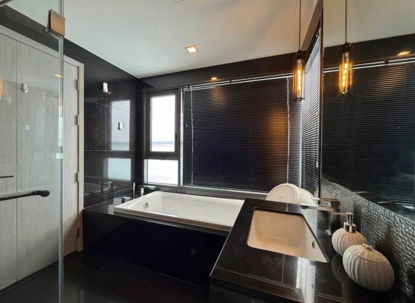 รูป 2นอน 2น้ำ Rhythm Sukhumvit 36-38 ห้องใหญ่มาก ระเบียงกว้าง ชั้น 21 - รูปที่ 11/16