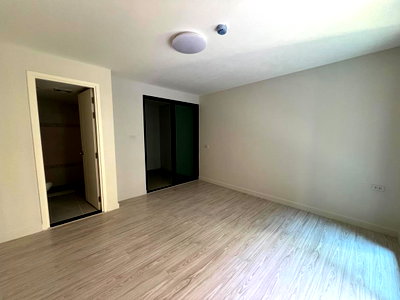 ขายคอนโด : 🔥 ขายคอนโดราคาดี นว ลิฟวิ่ง คอนโด| Naw Living Condo | MRT บางกะปิ