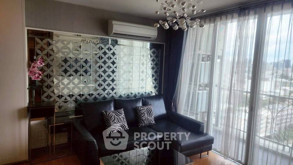 picture 16th-Floor 2-BR Condo At The Complete Narathiwat (ID 3209604) - 2/9