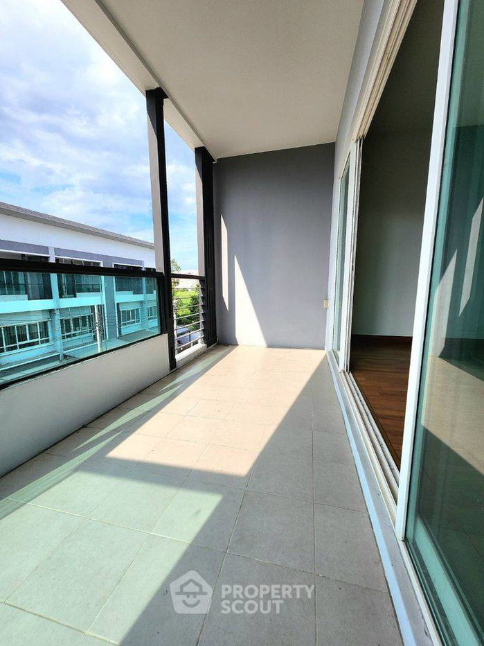 รูป ทาวน์เฮ้าส์ 3-ห้องนอน ใน ท่าแร้ง (ID 3208183) - รูปที่ 6/8