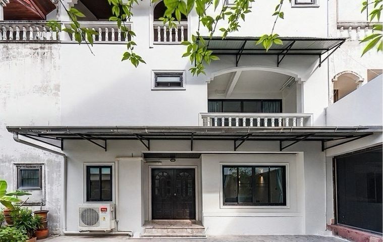 ขายทาวน์โฮม 5 ห้องนอน 450 ตร.ม. 26 ตร.ว. เขตสาทร