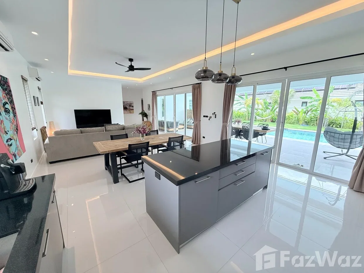 picture Beautiful One-Year-Old Villa at Clouds 3, Hua Hin 6689116 - 16/47