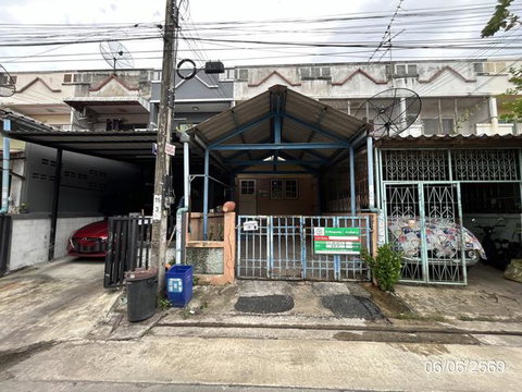 ทาวน์เฮ้าส์ 18 ตร.วา วโรชา 7 บางบ่อ สมุทรปราการ 931,000