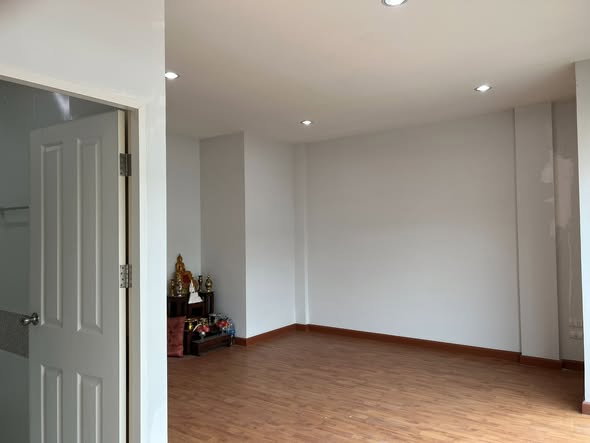 รูป 🔥 ขายทาวน์โฮม 2 ชั้น ✅ โครงการลิฟวิ่งเรสซิเดนซ์ รังสิต-รัชพฤกษ์ | Living Residence Rangsit-Ratchaphruek | ใกล้รถไฟฟ้าสายสีแดง - รูปที่ 6/8