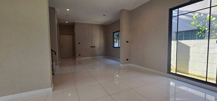 4-bed house for sale, 330 sqm, 72.6 sq wah, Bangkok Boulevard Ramintra - Serithai 2