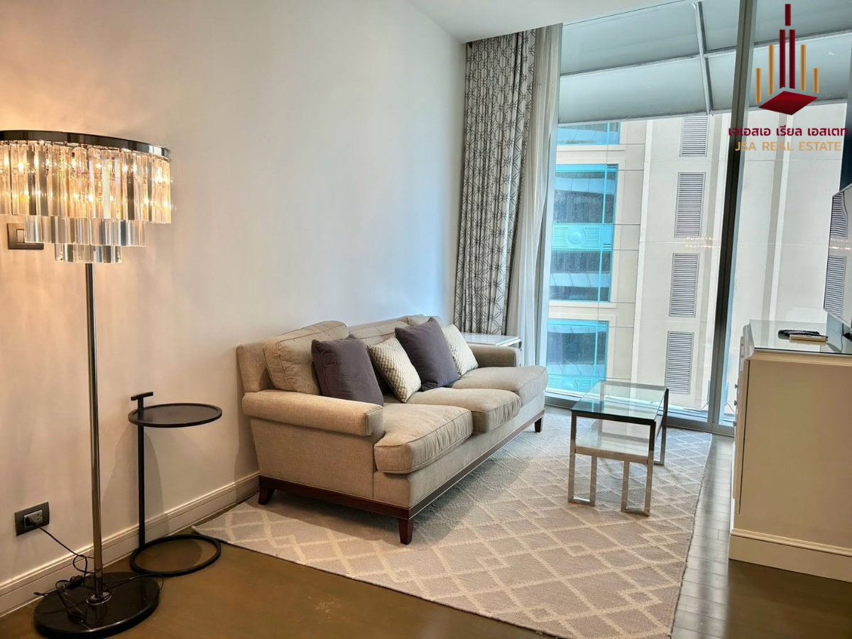 ✨ For Rent : Magnolias Ratchadamri Boulevard Condo ✨ 💰 Only 55,000 THB/month