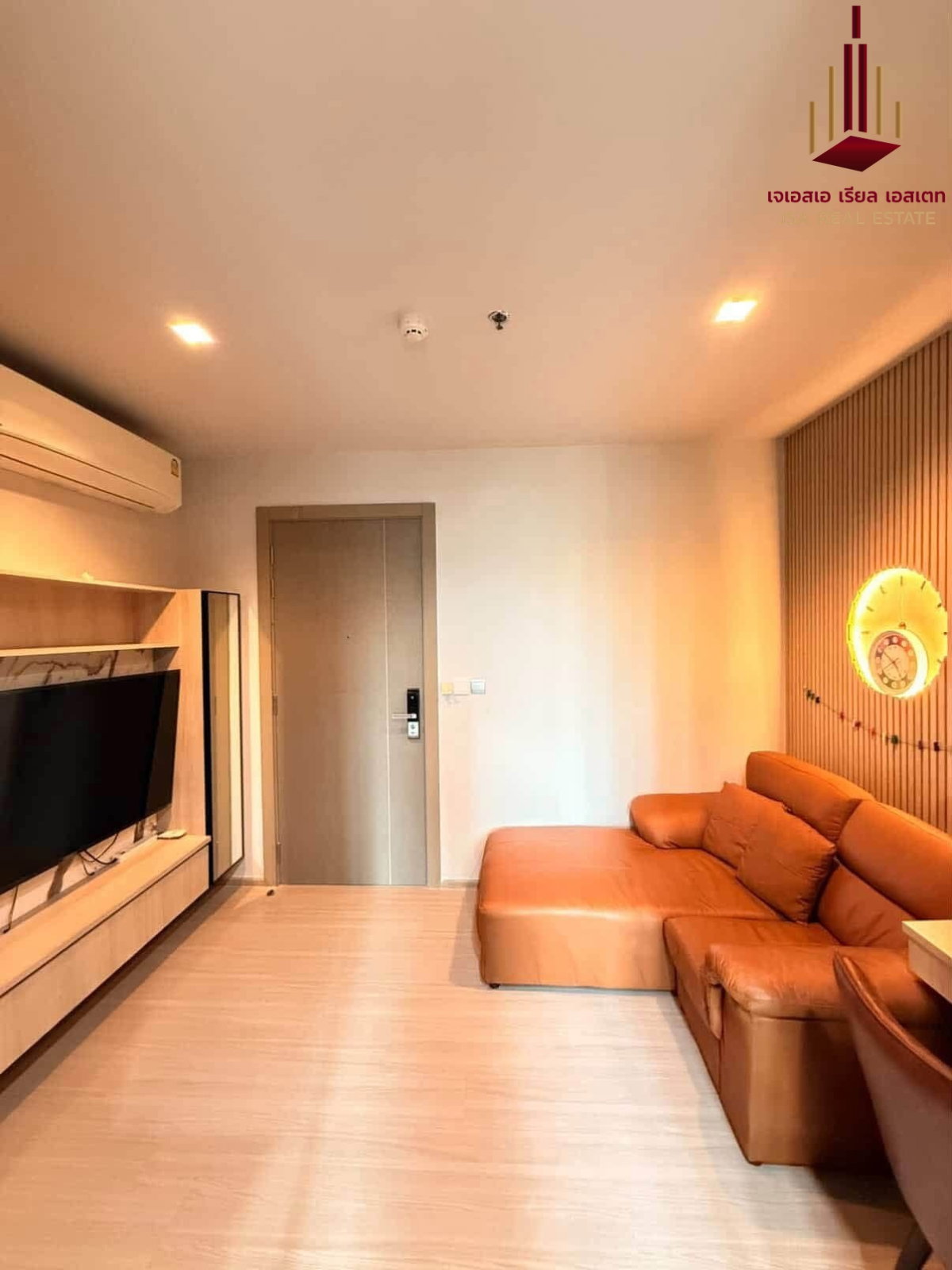 ✨ For Sale : Life Asoke - Rama 9 Condo ✨ 💰 Only 4,000,000 THB