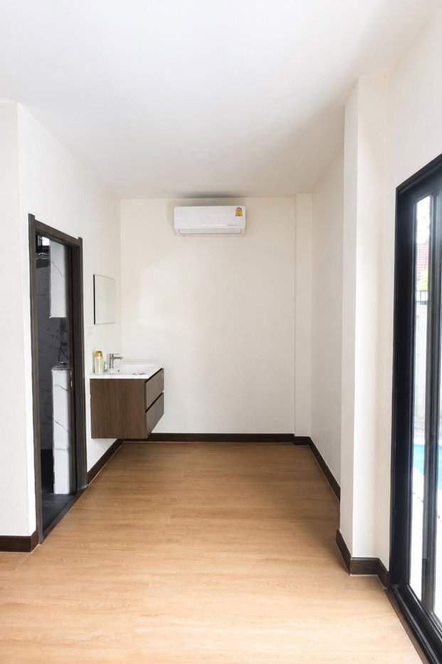 รูป 🏡 ขายด่วน! บ้านพูลวิลล่าสร้างใหม่ 4 นอน 3 น้ำ สันทรายน้อย ใกล้ริงโรด 3 เพียง 4.61 ลบ. 📞 063-6649056 - รูปที่ 18/20