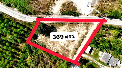 Land for sale Bang Lamung Chonburi : Prime land for sale near Jomtien Beach, Pattaya, Chonburi. Ideal for investment.