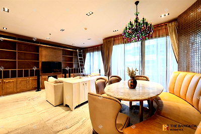 Condos for sale : Luxuriously Elevated Unit The Emporio Place