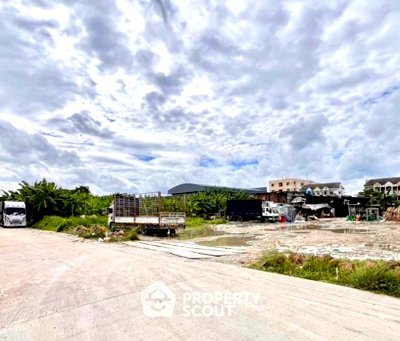 ที่ดิน ถนนนาคนิวาส : ที่ดินทำเลลาดพร้าว กรุงเทพฯ สำหรับขาย (ID 3210246)