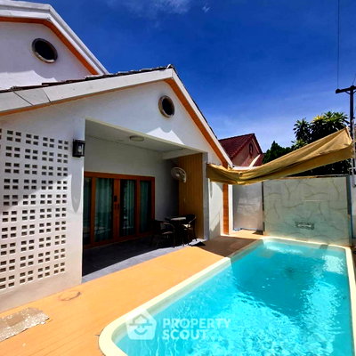 Houses for rent Lieb Tang Rodfai : 2-BR Villa In East Pattaya, Nong Prue, Chon Buri (ID 3210804)