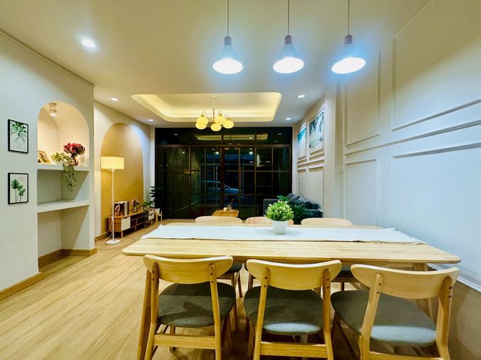 6-bed townhouse for sale, 200 sqm, 18 sq wah, Wiset Suk Nakorn 9
