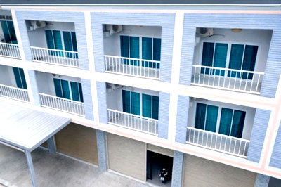 Shophouses for rent : Robinson Mae Sot 1.1 km., Tak, for rent, shophouse, 3 floors, 3 bedrooms, 3 bathrooms, with air conditioning, Mae Sot Airport, 3.6 km., 20 sq m, 240