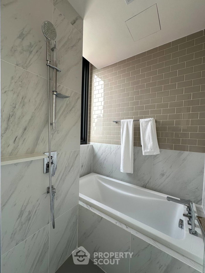 picture 2-BR Condo at XT Phayathai near BTS Phaya Thai (ID 2189702) - 2/22
