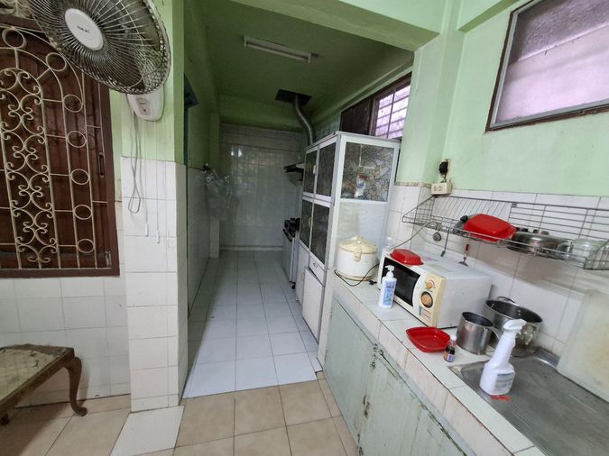 4-bed house for sale, 34 sq wah, Bangkok Noi