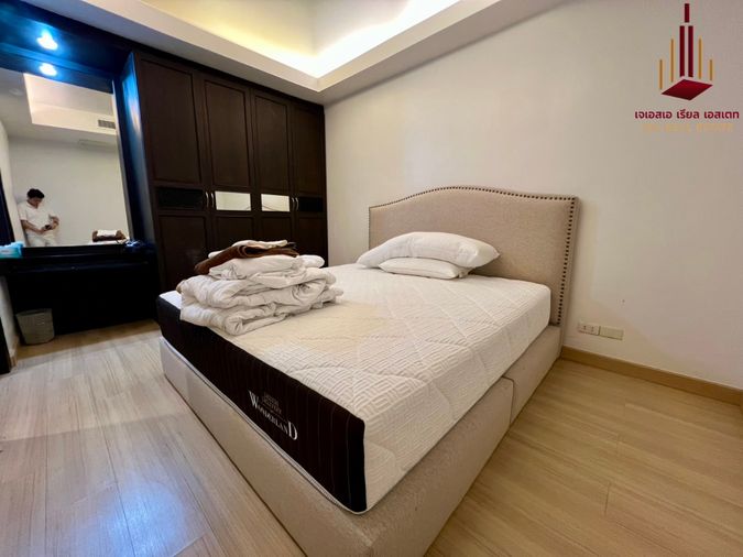 1-bed condo for rent, 56 sqm, Baan Sathorn Chaopraya
