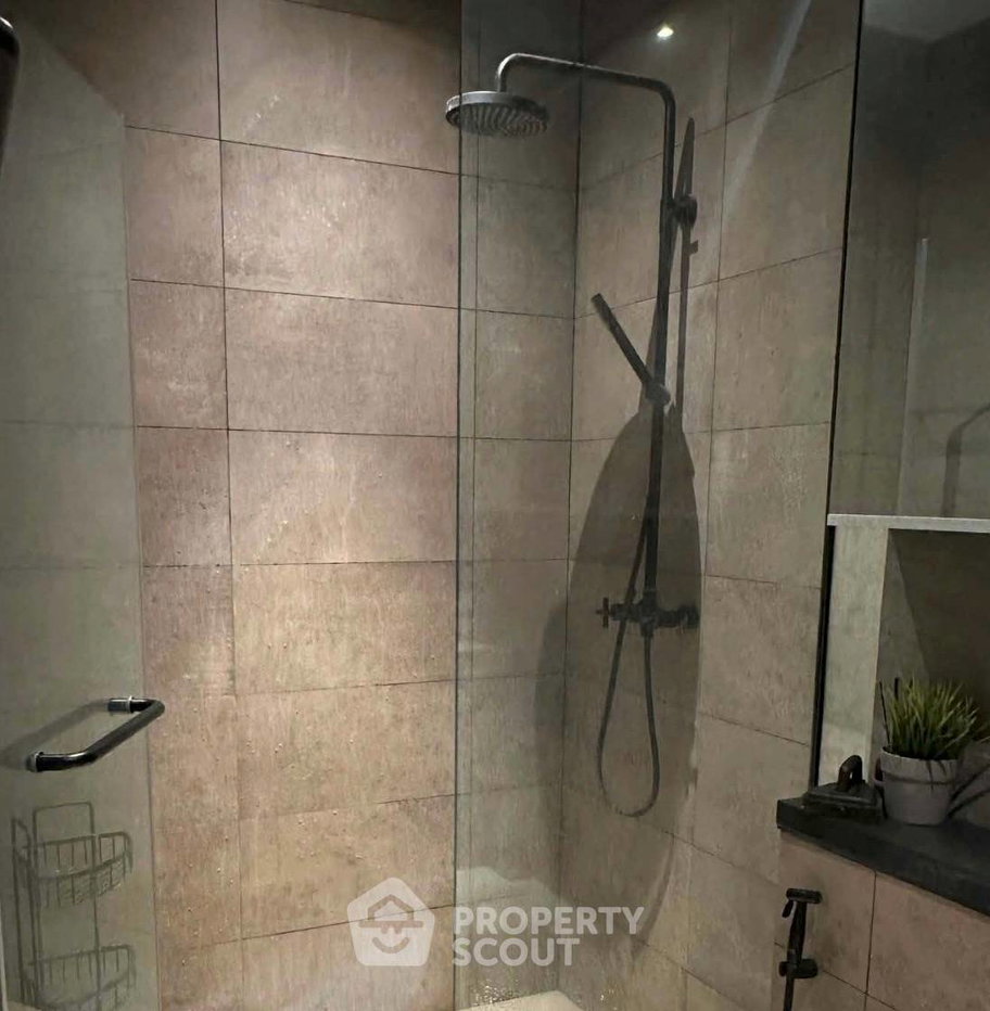 รูป คอนโด 1 ห้องนอน The Lofts Asoke ใกล้ MRT เพชรบุรี 300 ม. (ID 3210888) - รูปที่ 4/5
