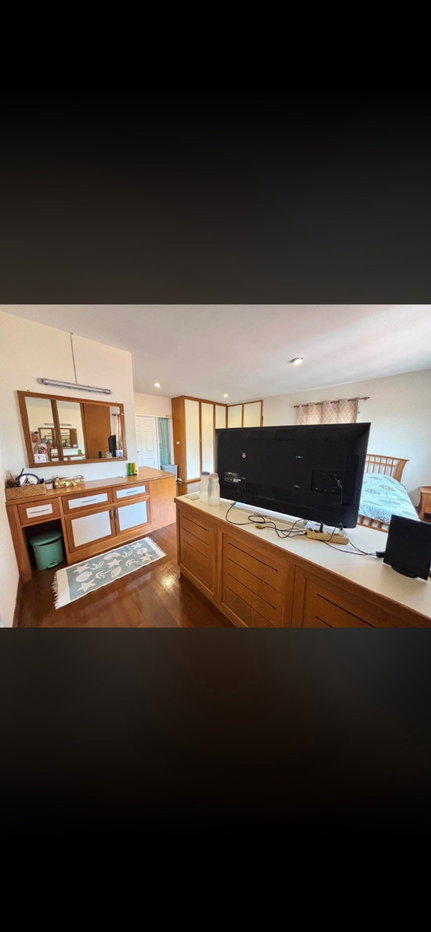 รูป บ้านเดี่ยวให้เช่าบรรยากาศร่มรื่น (ใจกลางเมืองระยอง) เฟอร์นิเจอร์ครบ 5 ห้องนอน 4 ห้องน้ำ เดินทางสะดวก - รูปที่ 4/19