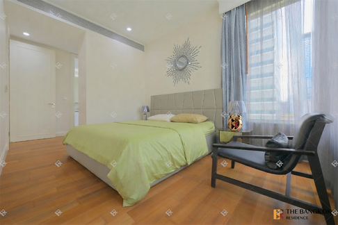 คอนโด Luxury พร้อมอยู่บนทำเลที่ดีที่สุด คิว หลังสวน ใกล้ BTS สถานีราชดำริ