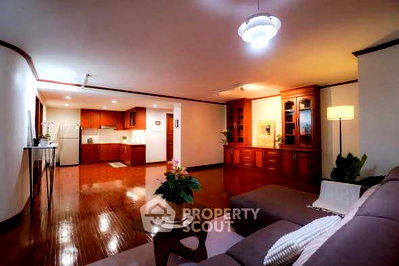 Condos for rent 700 Year Sports Arena Chiang Mai : 2-BR Condo at Nakorn Ping Condominium in Chang Phueak (ID 3213418)