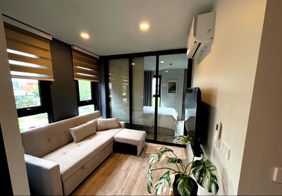 Condos for rent : Rent Aspire Issaraphap Station,corner beautiful, affordable, ready to move in, near BTS Wongwian Yai. Interested? Add Line: @841qqlnr