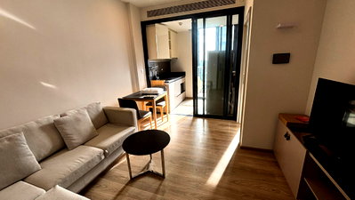 Condos for rent : Condo for rent OKA HAUS Monthly 20,000 thb.