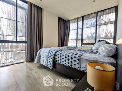 Condos for sale : 1-BR Condo For Sale At 168 Sukhumvit 36 Near BTS Thong Lor (ID 2093402)