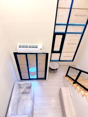ขายคอนโด : 🔥 FLO by Sansiri | LOFT 37.12 ตร.ม. — พื้นที่ 2 ชั้น พร้อมเฟอร์ครบ | เพียง 5.18 ล้านบาท