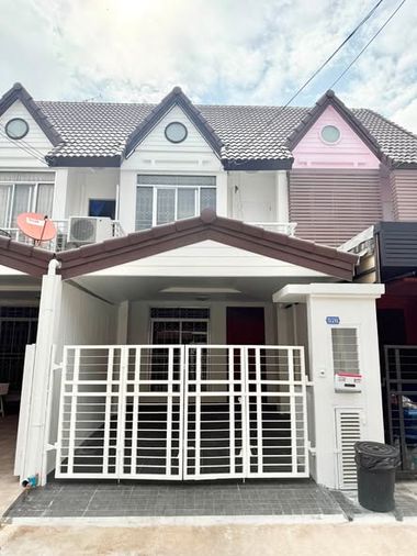 2-bed townhouse for sale, 19 sq wah, The Master Royal Suan Luang Rama 9