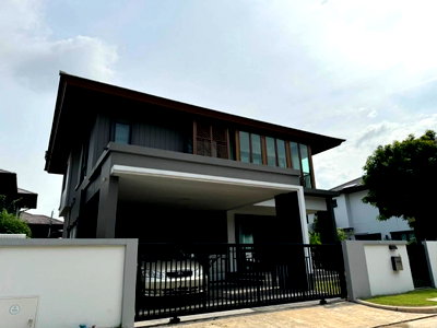 บ้านเดี่ยวให้เช่า : ให้เช่า บ้านเดี่ยว บุราสิริ พัฒนาการ | บ้านติดสวน–ติด Clubhouse | Pet Friendly | รับทุกสัญชาติ