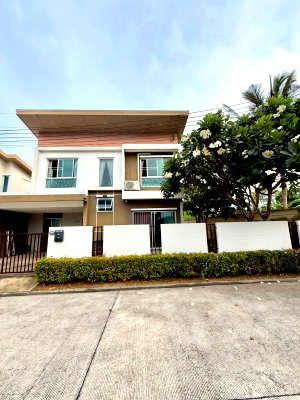 Houses for rent  Bang Saen Fish Market : 📍For rent : CASA GRAND MITSUMPHUN 📞 Tel: 064-242-6068