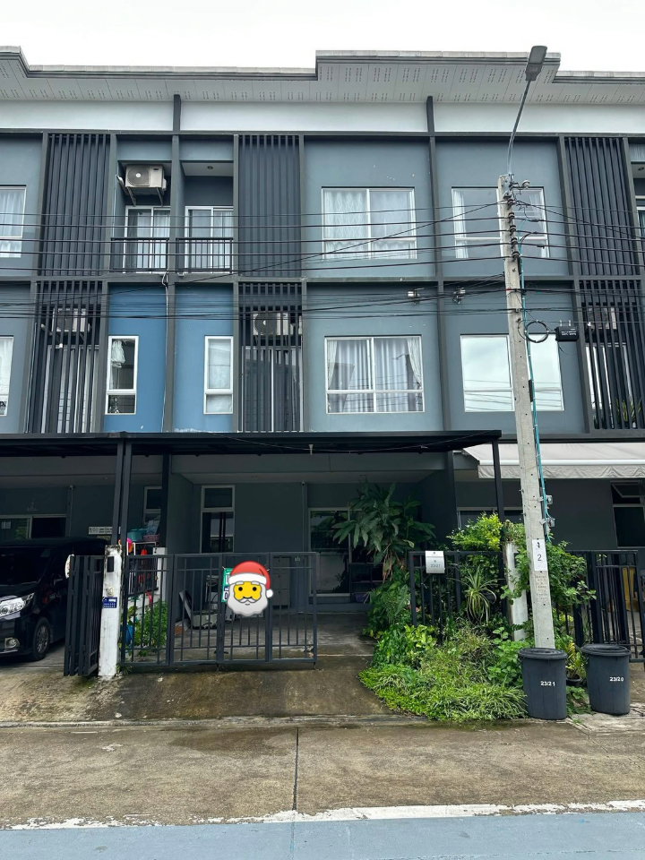 🏡 ให้เช่า Townhome 3 ชั้น หมู่บ้านสัมมากร อเวนิว สุวรรณภูมิ ซอยพัฒนาชนบท 3 ลาดกระบัง 3 ห้องนอน 3 ห้องน้ำ 176 ตร.ม. | Home Office | Pet Friendly