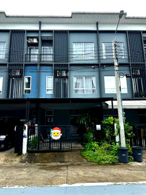 ทาวน์โฮมให้เช่า : 🏡 ให้เช่า Townhome 3 ชั้น หมู่บ้านสัมมากร อเวนิว สุวรรณภูมิ ซอยพัฒนาชนบท 3 ลาดกระบัง 3 ห้องนอน 3 ห้องน้ำ 176 ตร.ม. | Home Office | Pet Friendly
